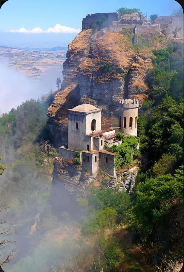 Casa Vacanze Ulisse Τράπανι Εξωτερικό φωτογραφία